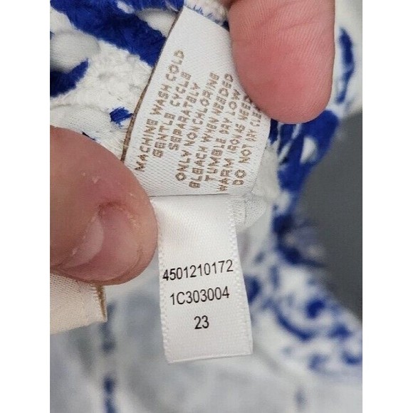 Chico's Size 0 Small White Royal‎ Blue 100% Cotton Eyelet Open Front Jacket - Picture 11 of 11